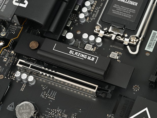 最新Core Ultra Plusを安定運用。ASRock「B860 Challenger WiFi」は