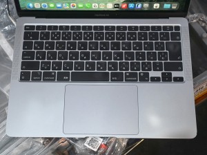 MacBook Air (2020)