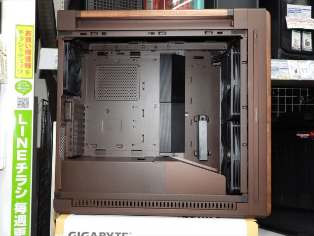 「ProArt PA602 Wood Edition」が発売