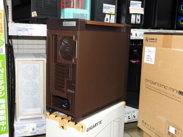「ProArt PA602 Wood Edition」が発売