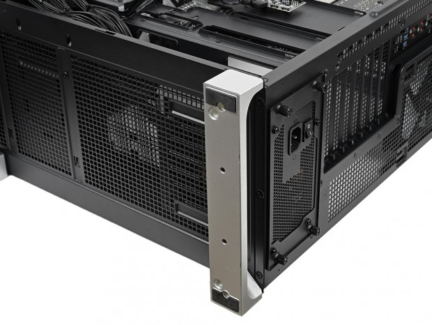 InWin「DLITE」