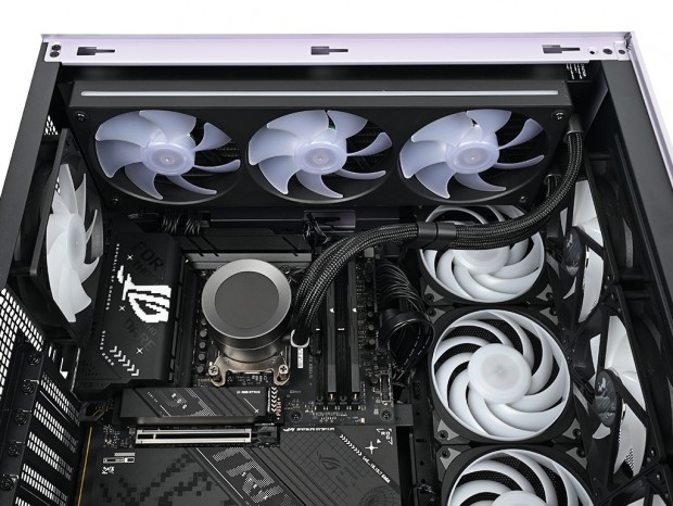 InWin「DLITE」