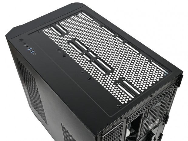 Thermaltake「Vision 330 CR ARGB」