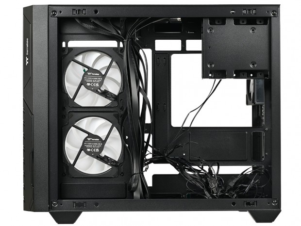Thermaltake「Vision 330 CR ARGB」
