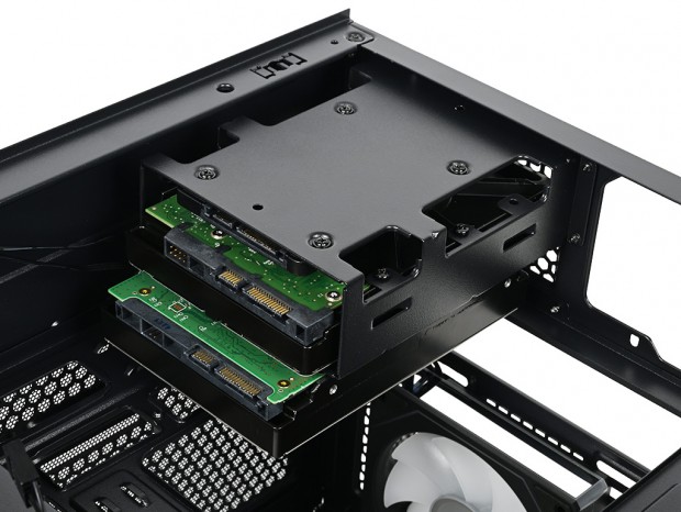 Thermaltake「Vision 330 CR ARGB」