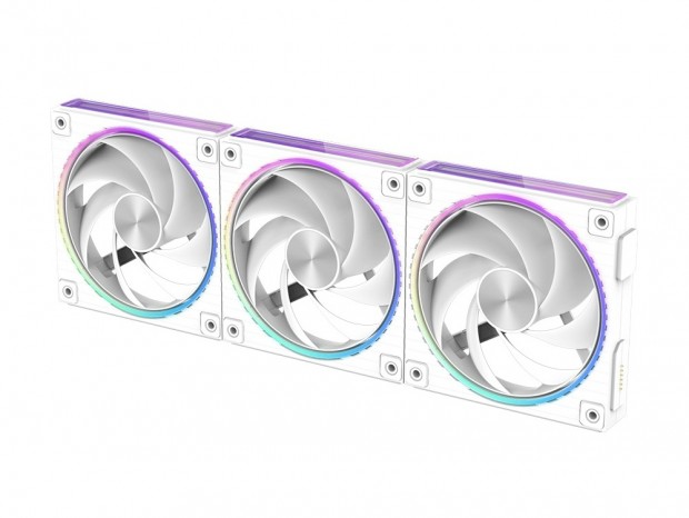 ZALMAN、インフィニティミラーとデイジーチェーン対応の120mmファン3個セット発売