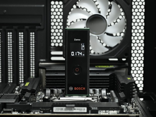 Thermaltake「Vision 330 CR ARGB」