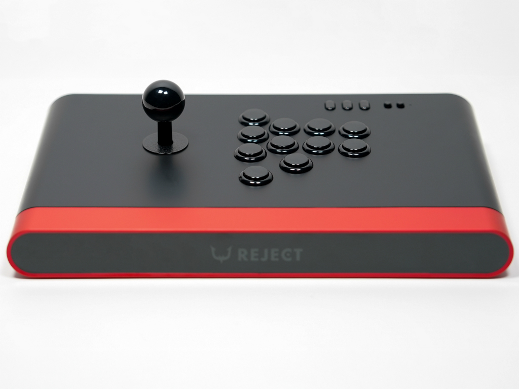 ハイタニ氏監修の格ゲー向けアケコン「REJECT Arcade Controller」予約