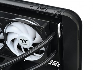 Thermaltake「Vision 330 CR ARGB」