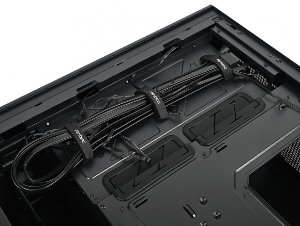 Antec「P7S」