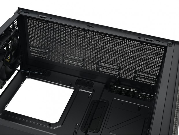 Antec「P7S」