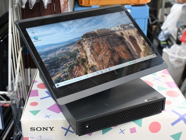 ThinkSmart Hub 500