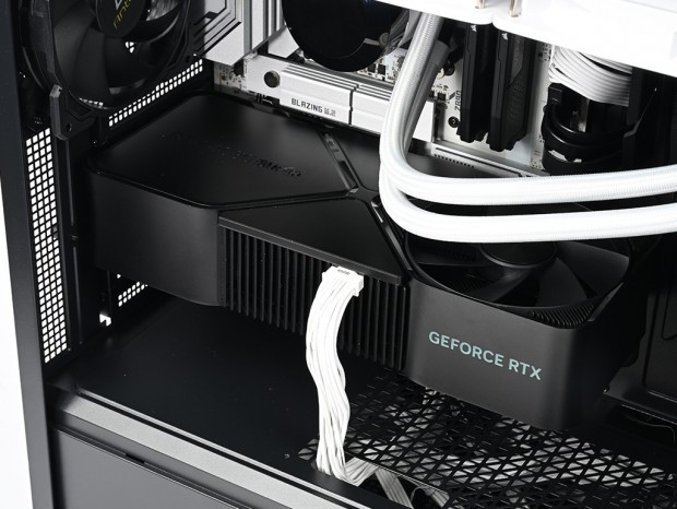 Antec「P7S」