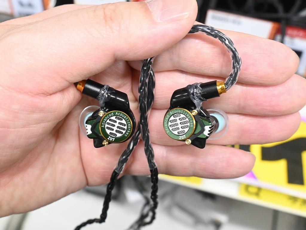 アキバ取材班) フレッシュで高解像度なサウンド＆ホルダー換装システム