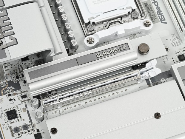 110A SPSによる23フェーズ電源搭載。ミドルの枠を超えたASRock「X870E