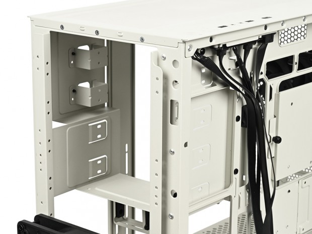 SilverStone「FLP03」