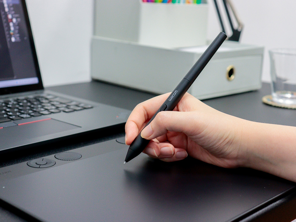 360°回転検出で筆の向きまで再現したペンデバイス、ワコム「Wacom Art
