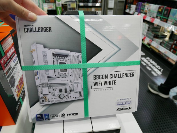 アキバ取材班) 純白のCore Ultra対応MicroATXマザー、ASRock「B860M