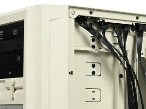 SilverStone「FLP03」