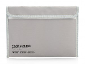 モバイルバッテリー 燃えにくい(難燃)ケース 大きめ
