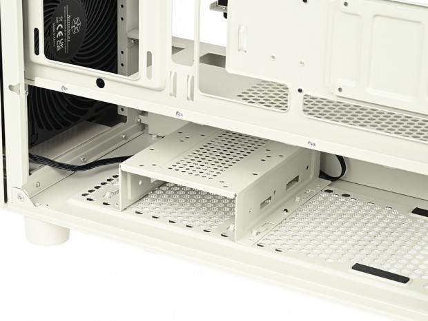 SilverStone「FLP03」