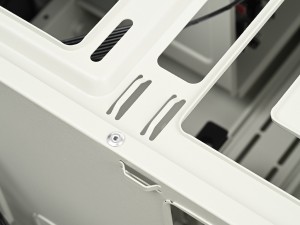 SilverStone「FLP03」