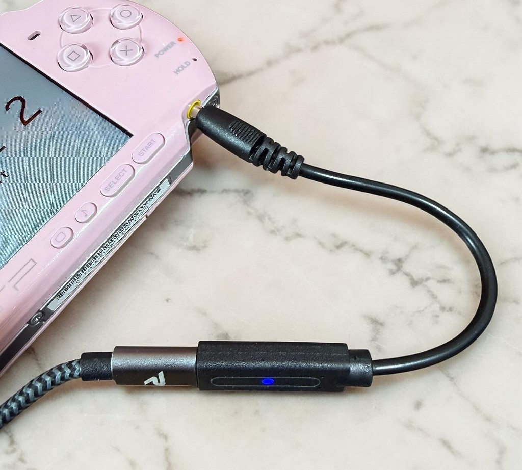アキバ取材班) PSPをUSB Type-Cで充電可能にする変換ケーブルが入荷