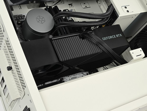 SilverStone「FLP03」