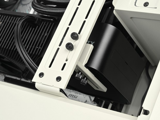 SilverStone「FLP03」