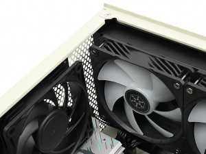 SilverStone「FLP03」