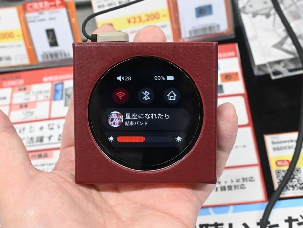 アキバ取材班) 小さなCDプレーヤーのようなエントリーDAP「Snowsky