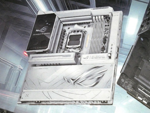 ROG CROSSHAIR X870E GLACIAL