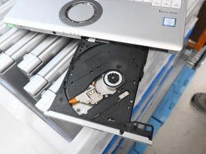 お買い得中古品情報) ストレージ非搭載のジャンク「Let's note SV7/SV8