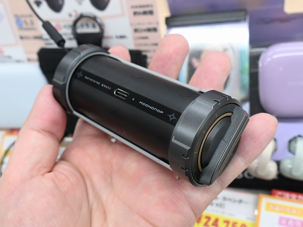 アキバ取材班) 人気ゲームとコラボしたイヤーカフ型イヤホン「U.C.T.S.