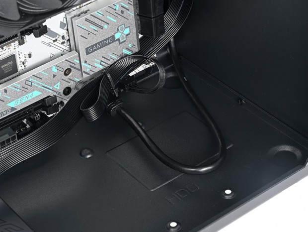 Antec「ST20M」