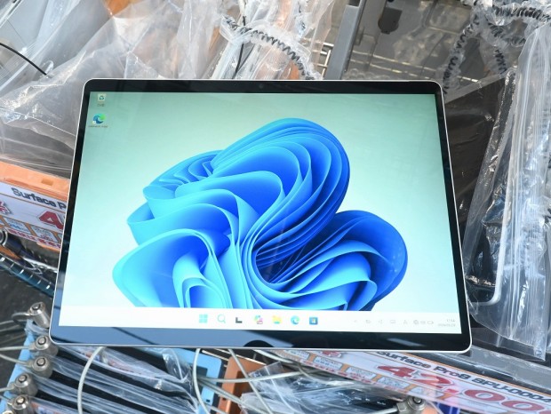 Surface Pro 8