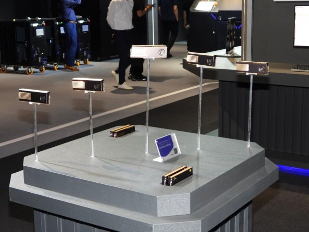 ファン内蔵DDR5メモリ「MasterDIMM」