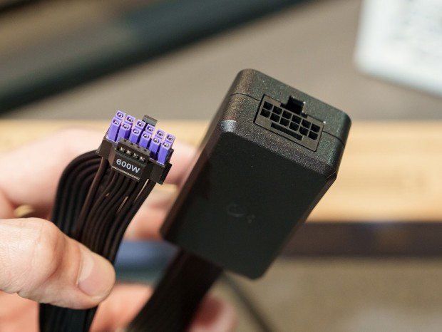 GPU SHIELD ADAPTER CABLE