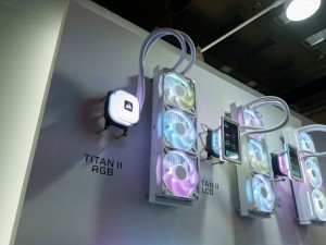 CORSAIRの新型AIO水冷「TITAN II ULTRA」