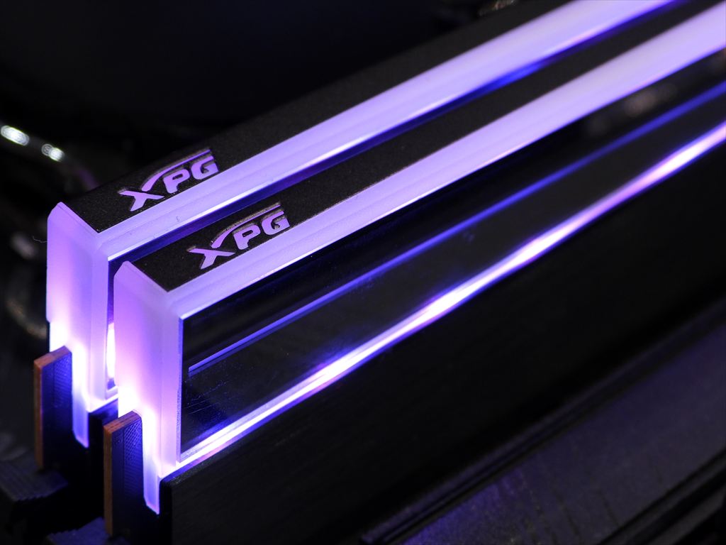 COMPUTEX 2026：奥行きのある光り方で魅せるDDR5メモリ、XPG「NOVAKEY