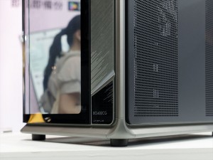 Jonsbo「BO400CG」