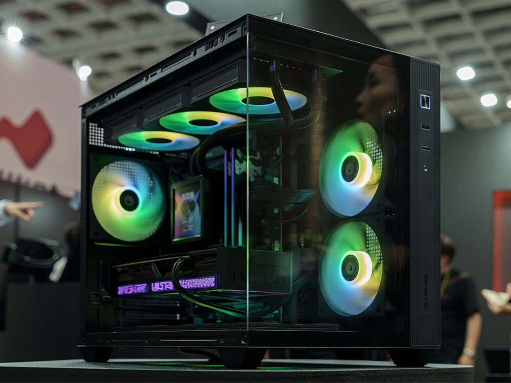 COMPUTEX 2026：ID-COOLING初のPCケース「VIEW 500」「VIEW 510」が