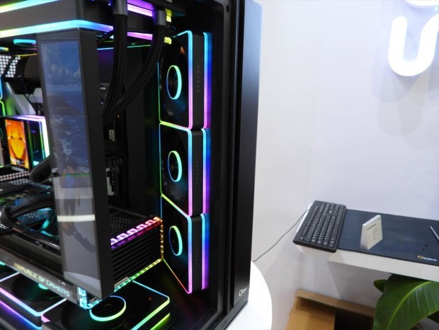 Ocypusの新作PCケース