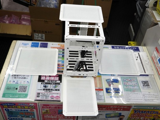 JONSBO「C6」が展示中