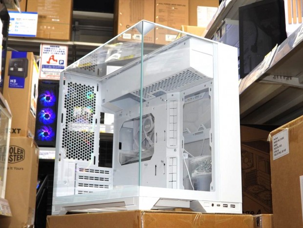 LIAN LI「O11 Vision-M」が発売