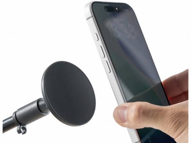 MagSafe対応で寝ながら使える。サンワダイレクトのクランプ式スマホアーム