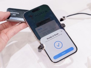 ADATAのCOMPUTEXブースレポート