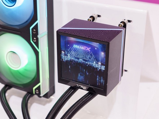 ADATAのCOMPUTEXブースレポート