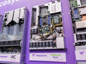 ADATAのCOMPUTEXブースレポート