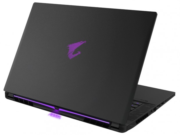 GIGABYTE、Ryzen 9 9950HX3DとRTX 5090搭載最上位ノートPC「AORUS MASTER 16」6月末発売